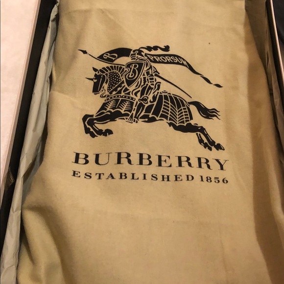 Burberry Black Leather Boot!!! Amazing 😉 - Picture 3 of 3